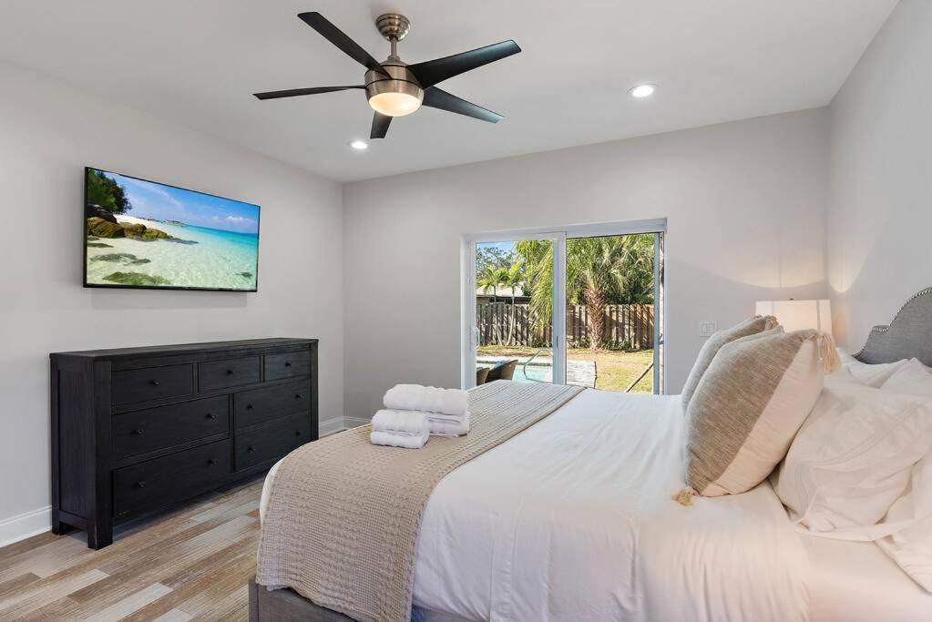 Florida Getaway With Backyard Pool Oasis Villa Sarasota Eksteriør billede